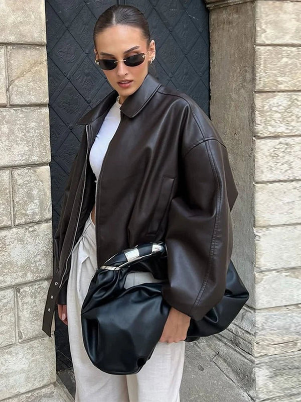 Carine skinnjacka i motorcykelstil