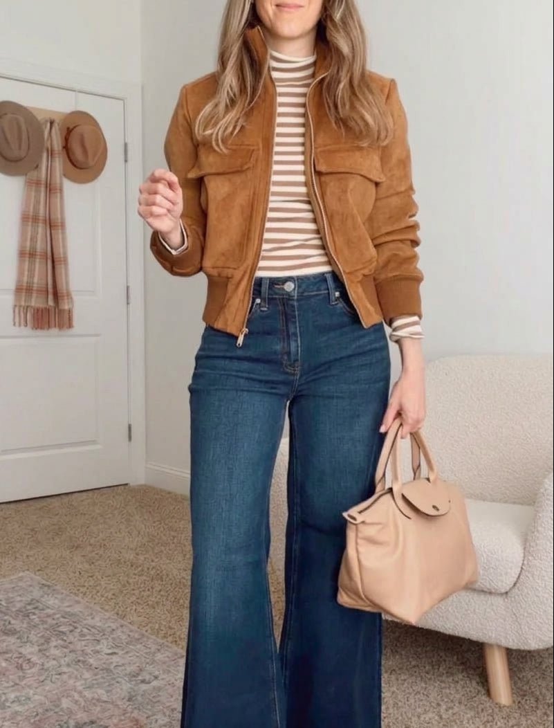 Elin Cropped Bomber Jacket in tan – styled look