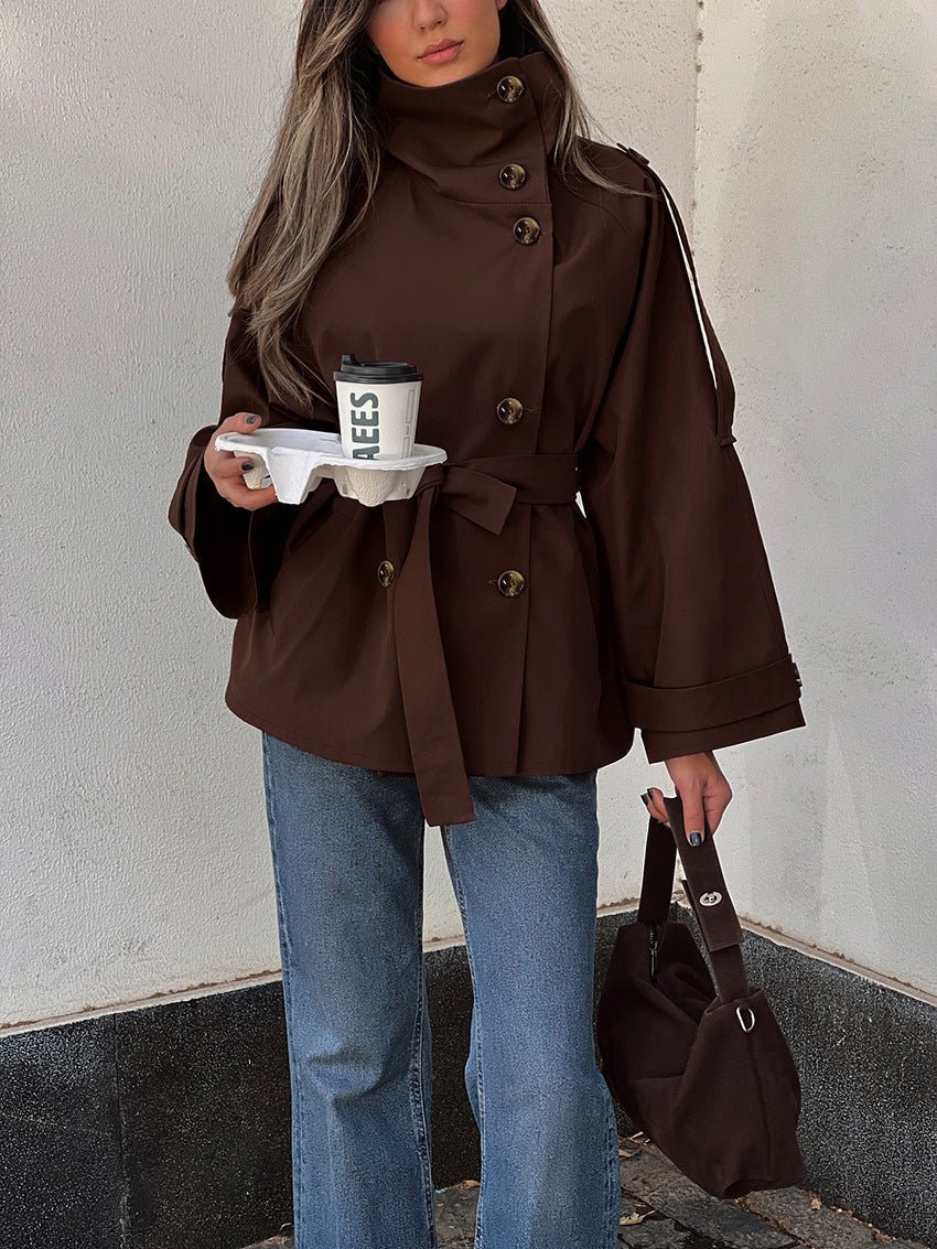 Aida kort trenchcoat med snörning