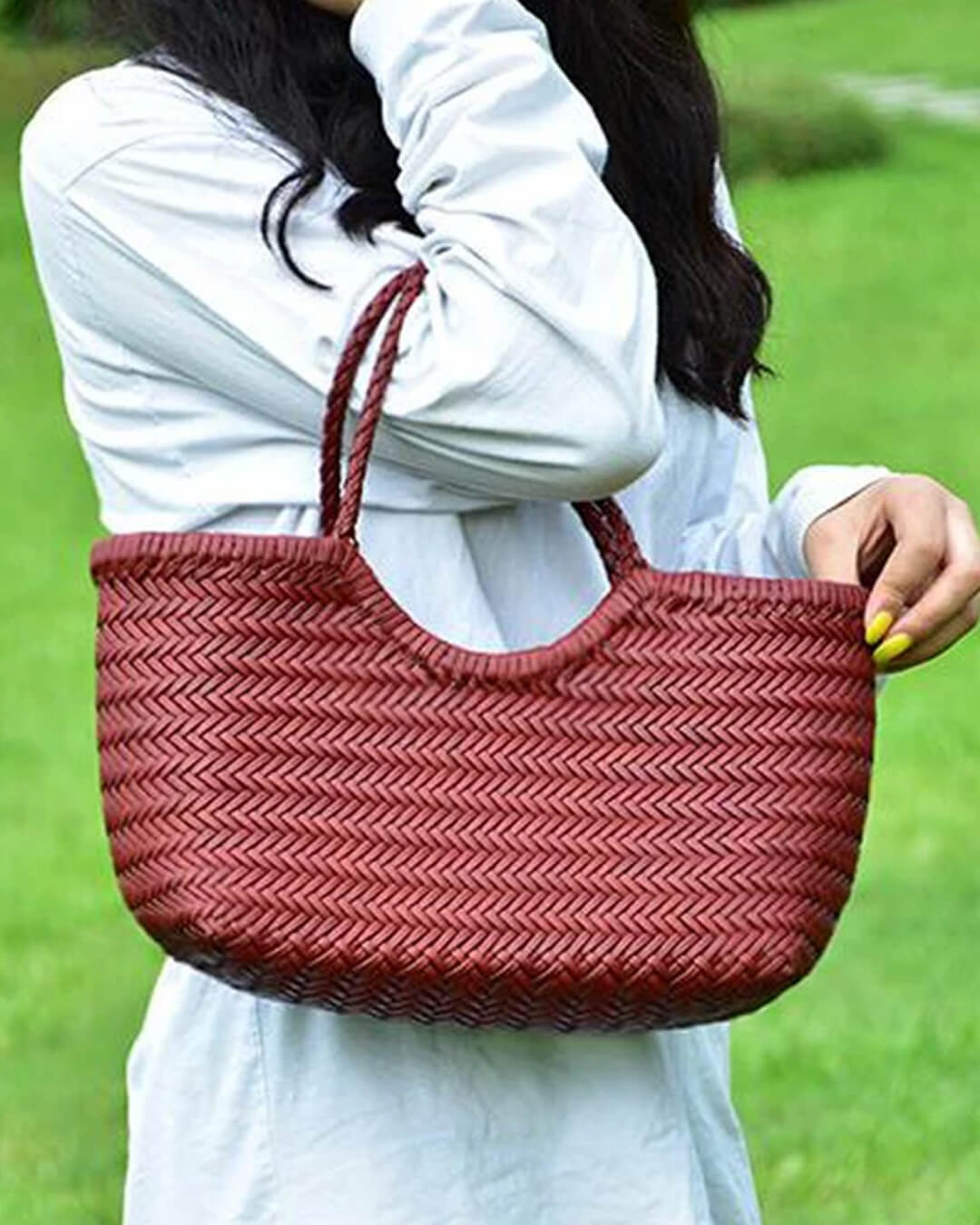 Alba Handwoven Tote Bag in Burgundy, large size, detail view