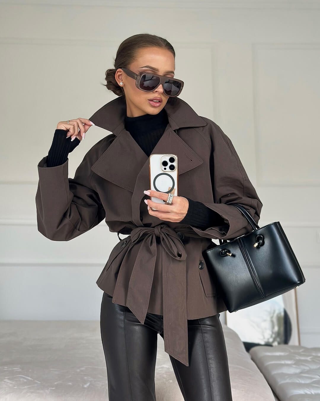 Alianna kort trenchcoat med skärp