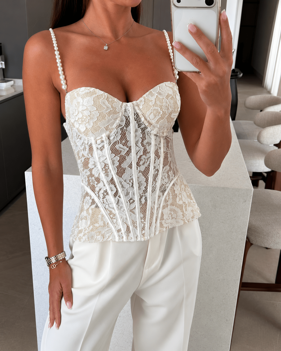 Aneyla skir spetsbustier med tunna axelband