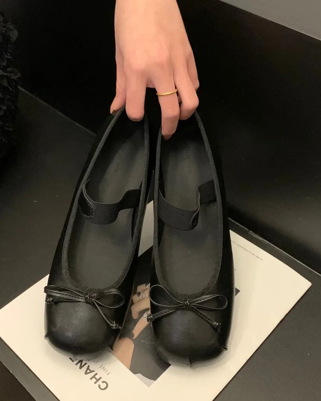 Angela ballerinaskor i läder med rosett