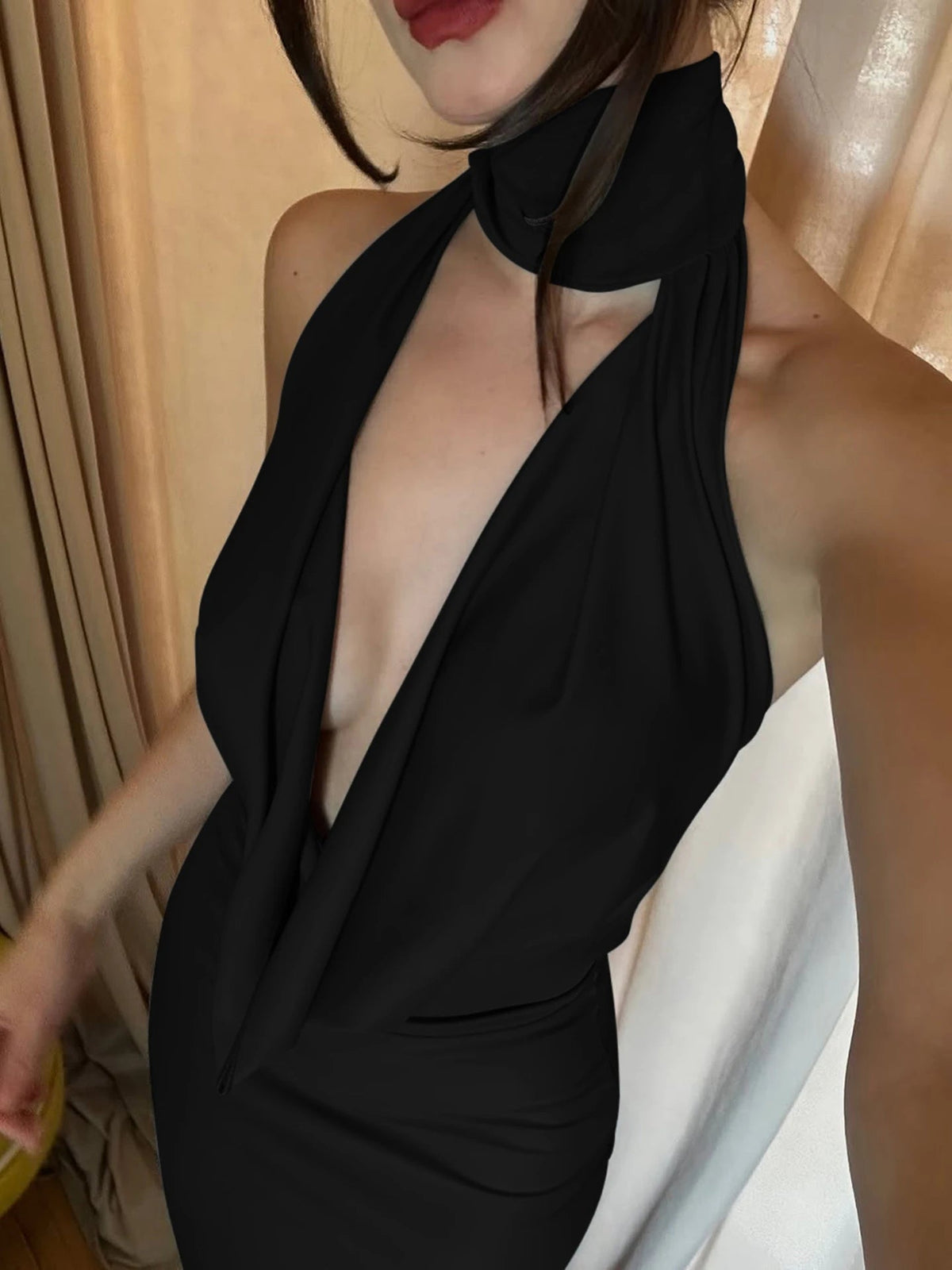 Annie ärmlös rygglös maxiklänning med slits