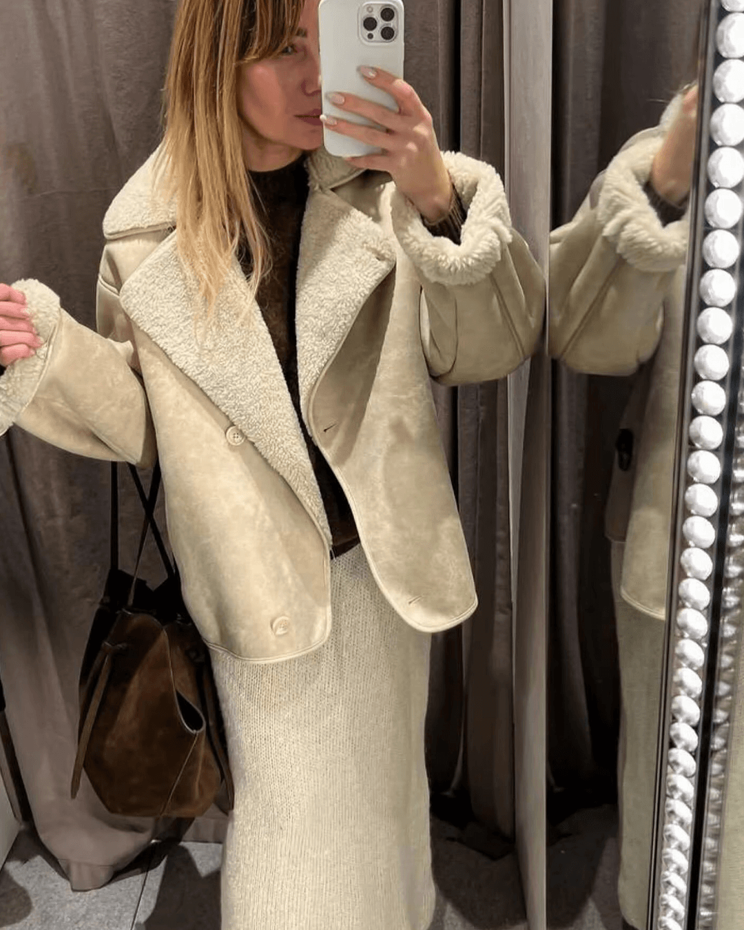 Arianne jacka i konstläder med sherpa