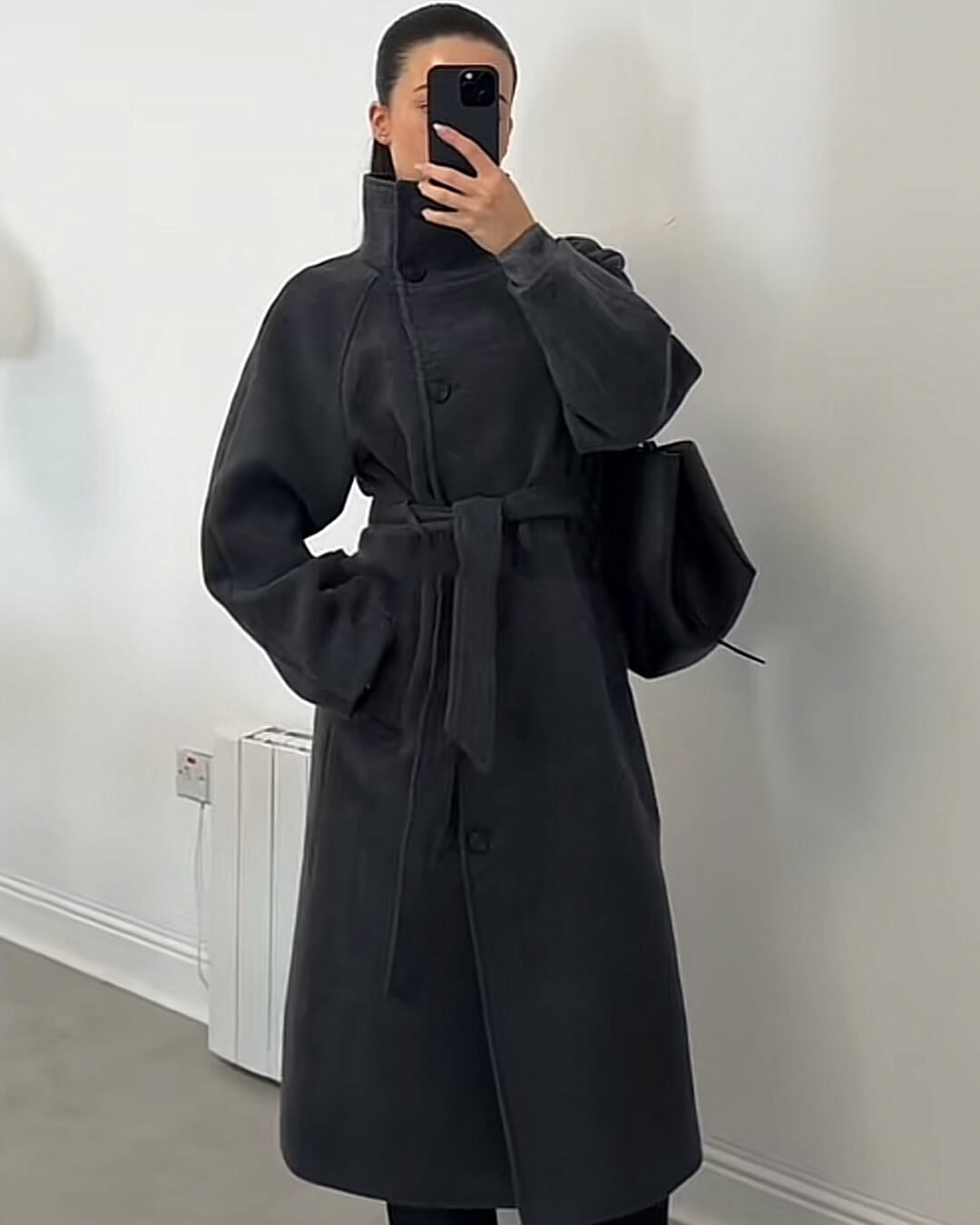 Arielle lång kappa med hög krage och skärp