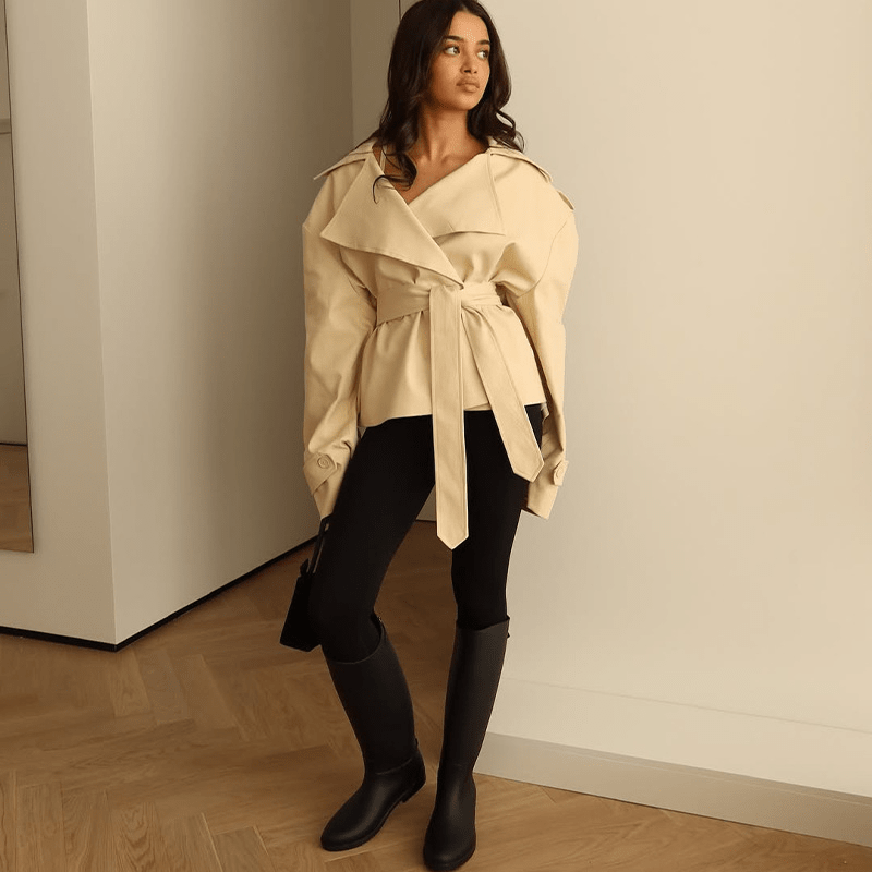 Barbara kort trenchcoat med bälte