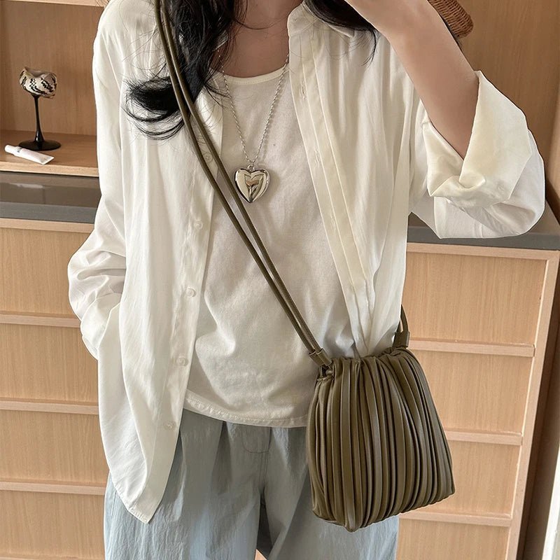 Bianca veckad mini-crossbodyväska