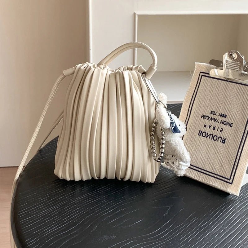Bianca veckad mini-crossbodyväska