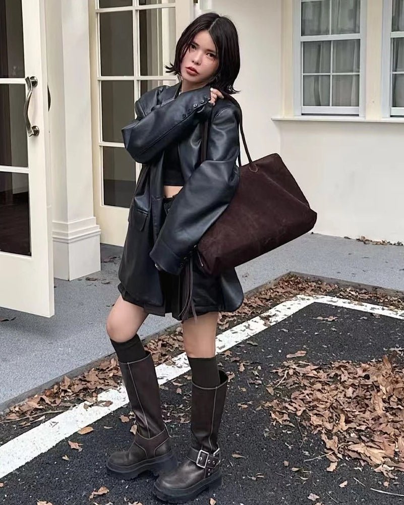 Carly toteväska i frostad mockaimitation