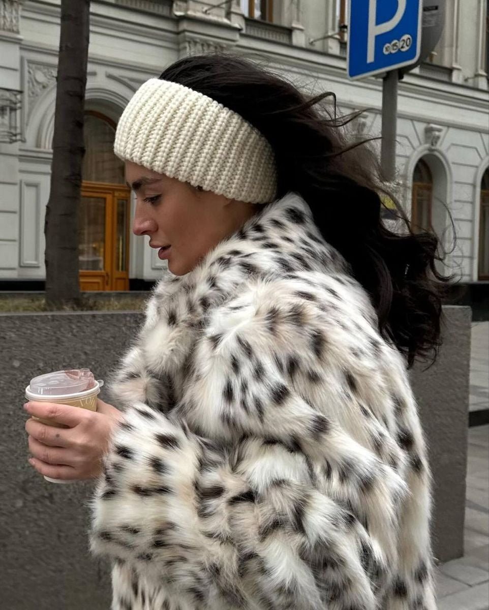Celeste leopardmönstrad kappa i fuskpäls