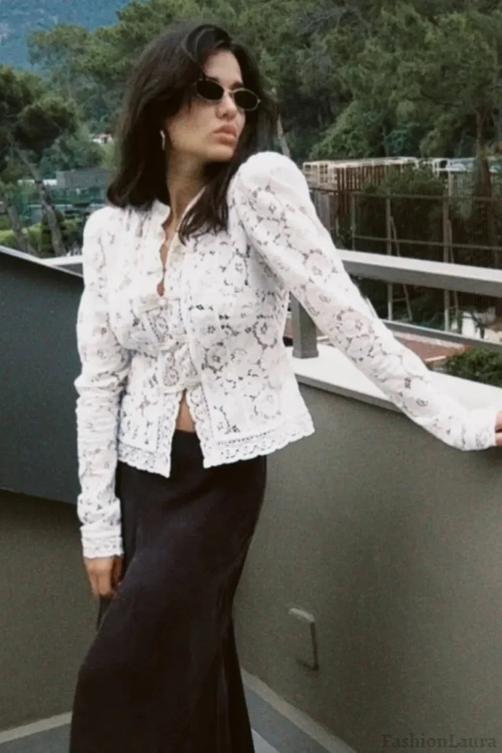 Claire elegant spetsblus