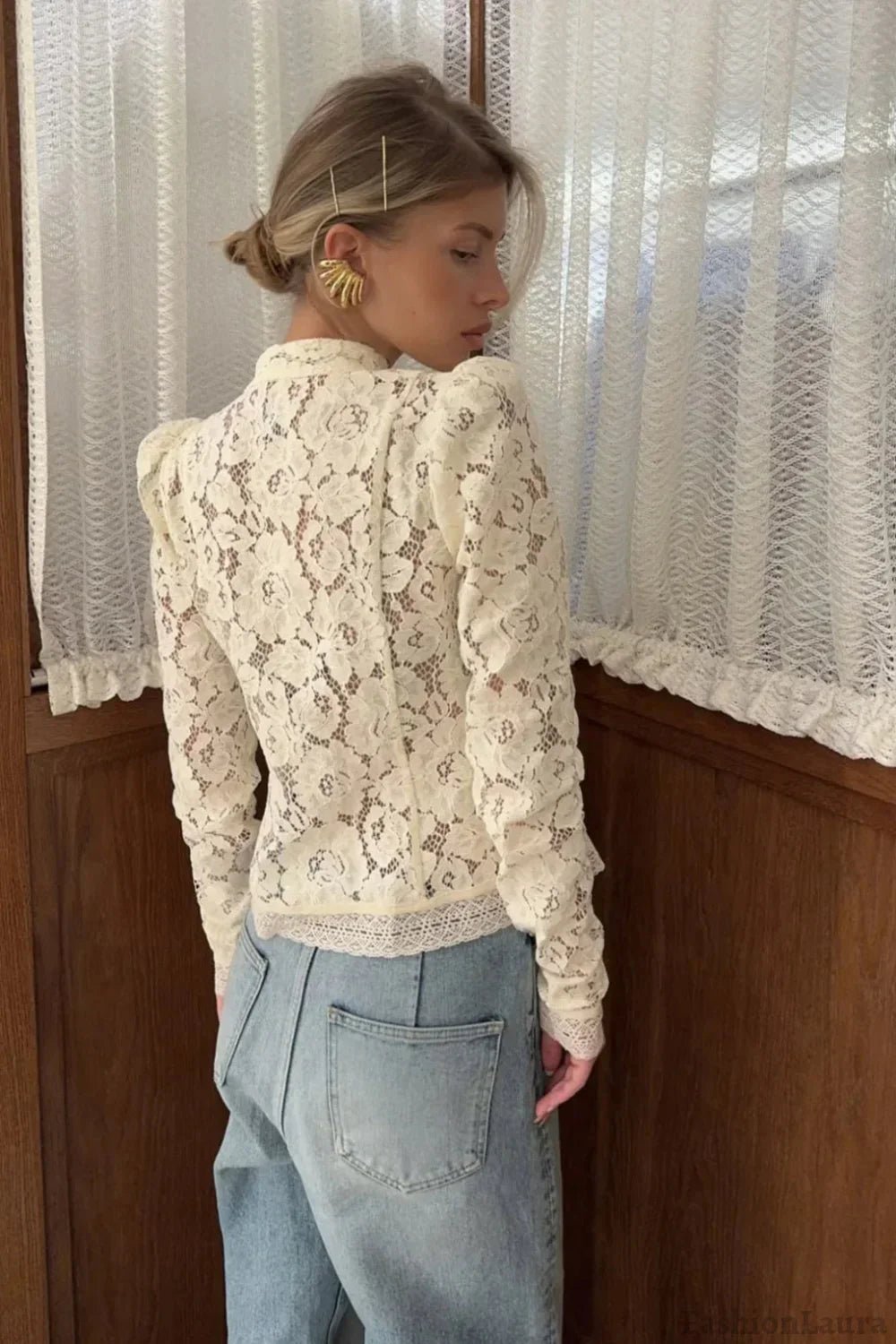 Claire elegant spetsblus