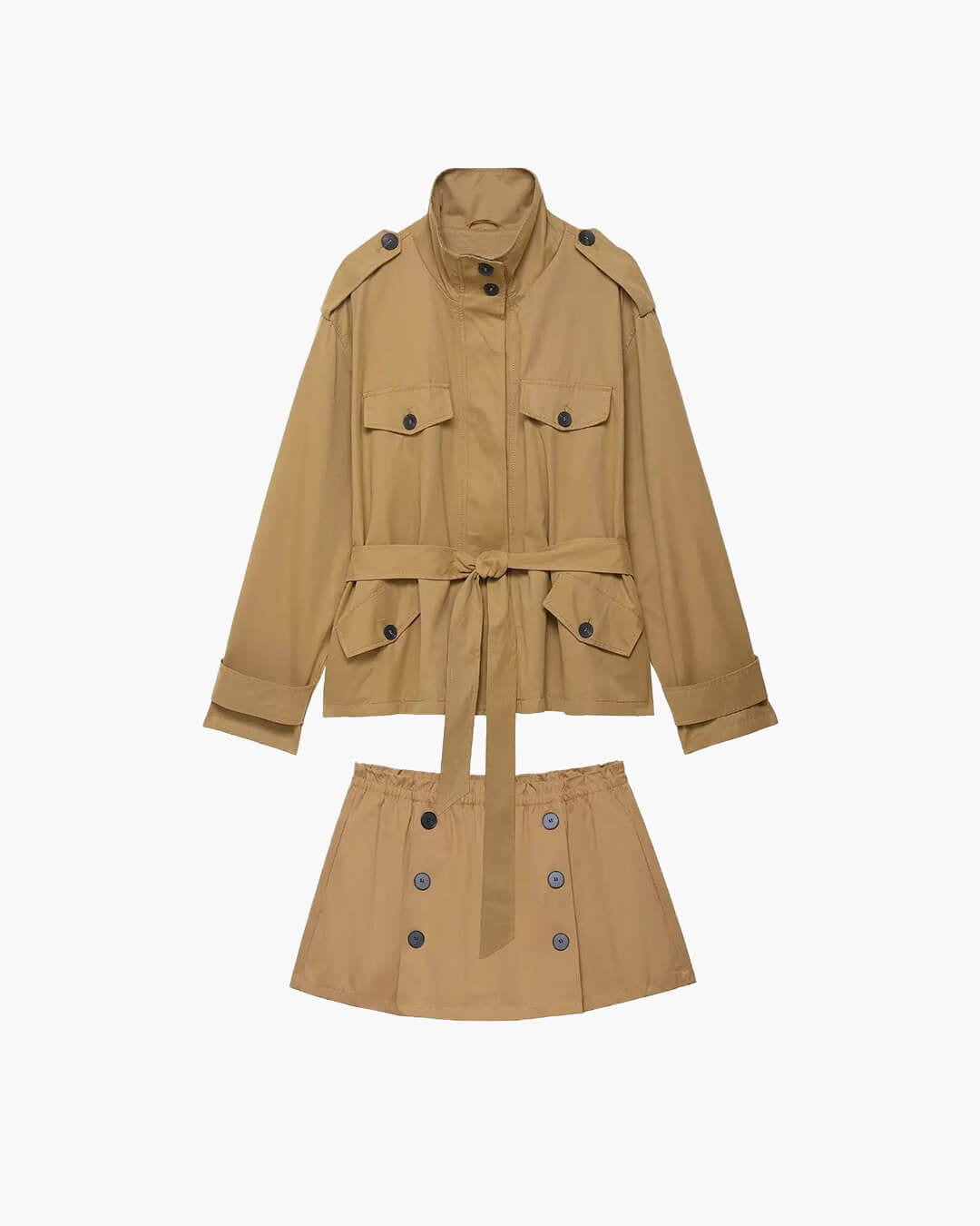 Claire set med kort trenchcoat och skort