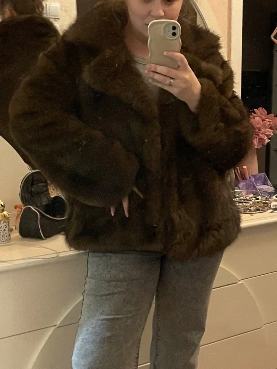Darcy fluffig jacka i mellanlängd