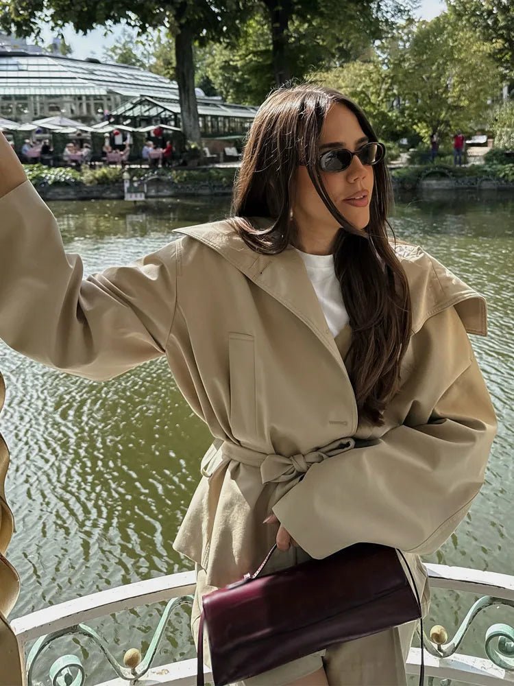 Debra set med jacka och shorts med bälte