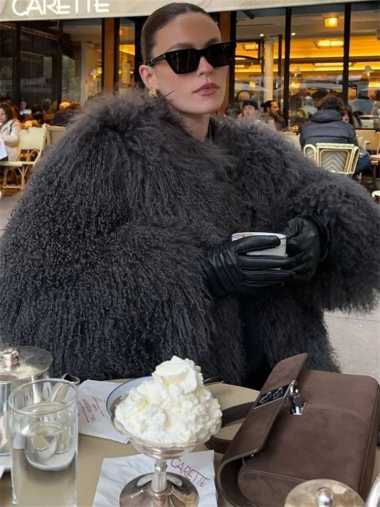 Elsie kort pälsimitation med fluffig finish