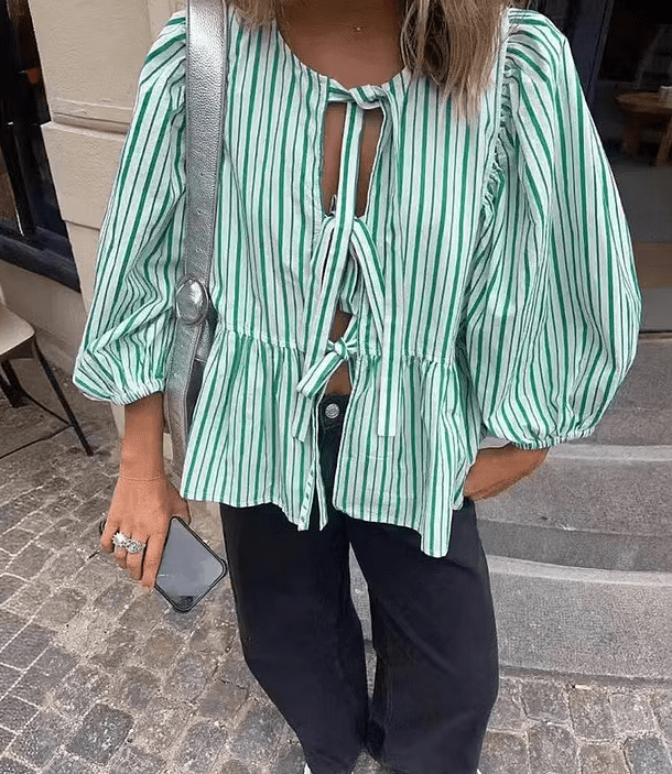 Emma randig blus med puffärmar