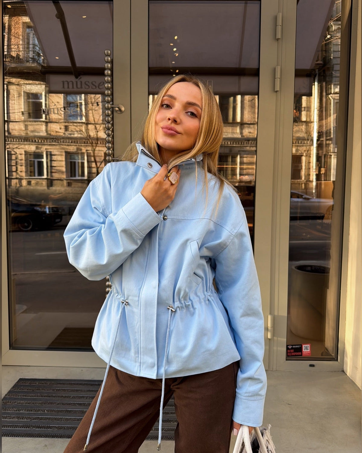 Estherjacka med ståkrage
