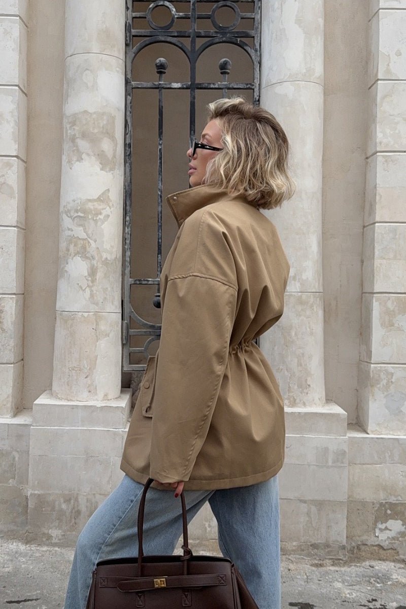 Eva trenchcoat med dragsko