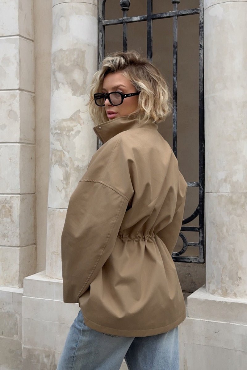Eva trenchcoat med dragsko