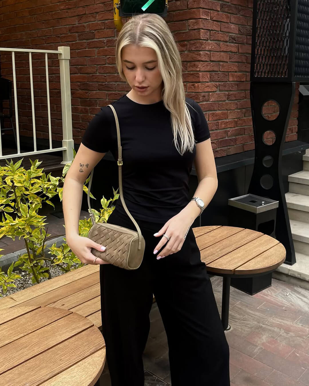 Eva vävd mockaväska