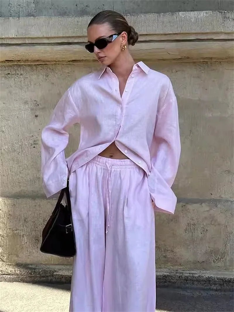 Ivanna set med lös blus och byxor med vida ben