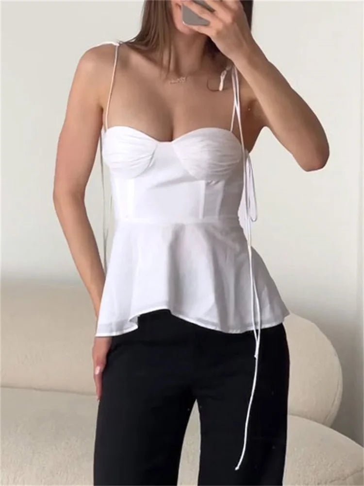 Jada figurnära camisol med peplum och korsett