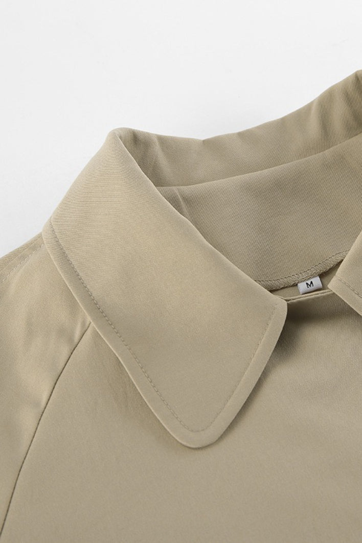 Joanna trenchcoat med skärp och omlottdesign