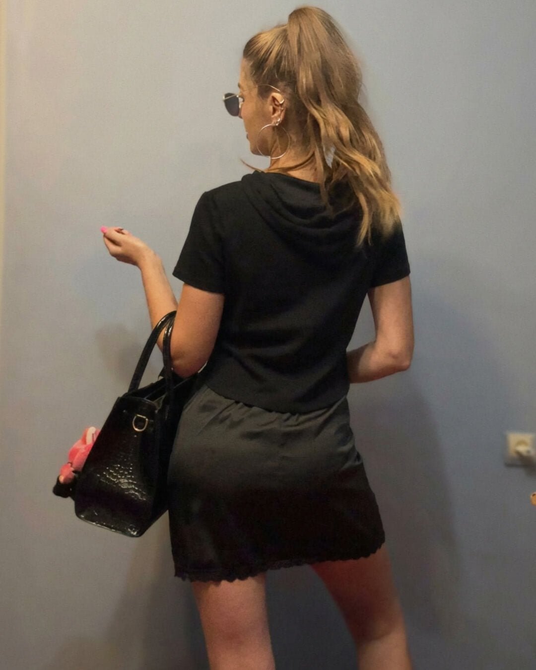 Johana satängminikjol med spetskant