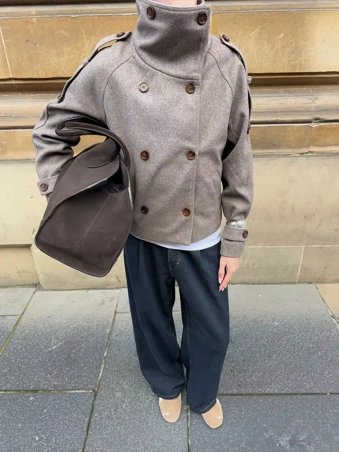 Julie oversized kappa med ståkrage