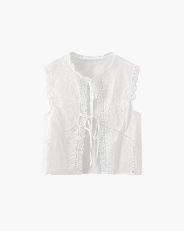 Juvie broderad blus med spetskant