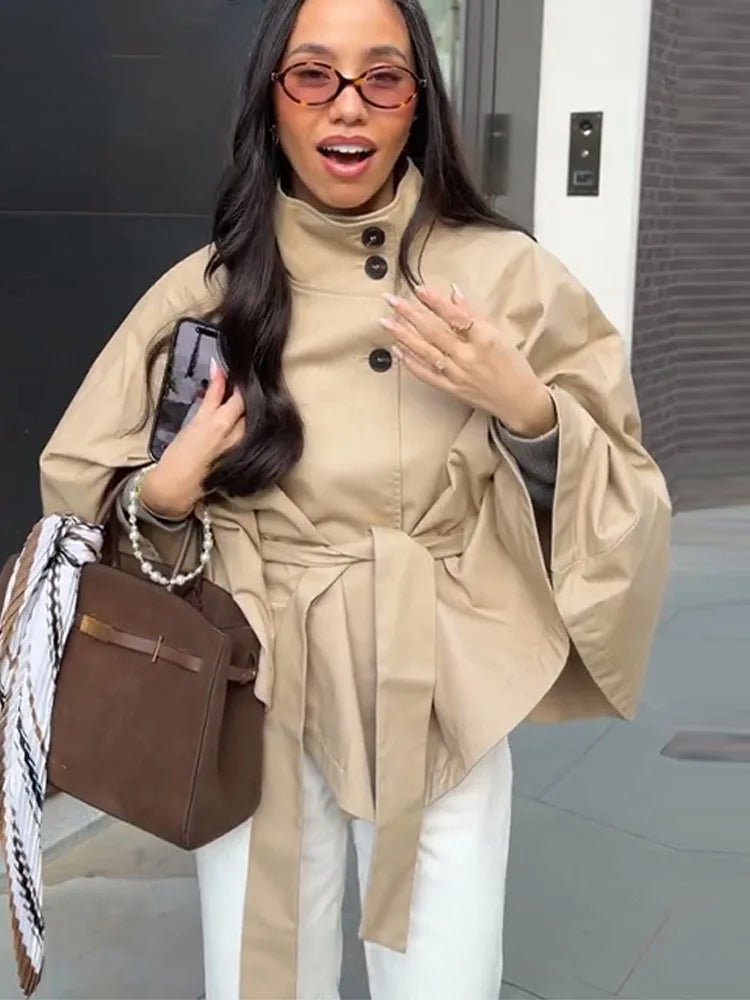 Kimberly kappa i capestil med skärp