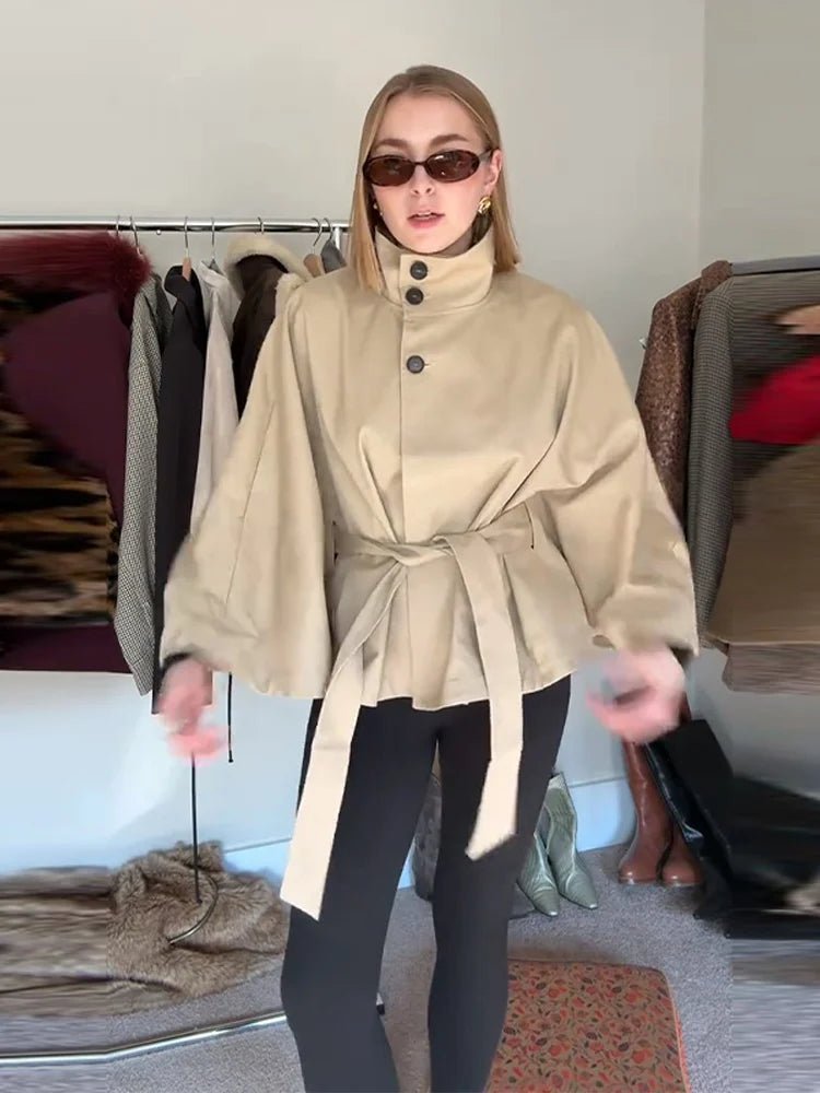 Kimberly kappa i capestil med skärp