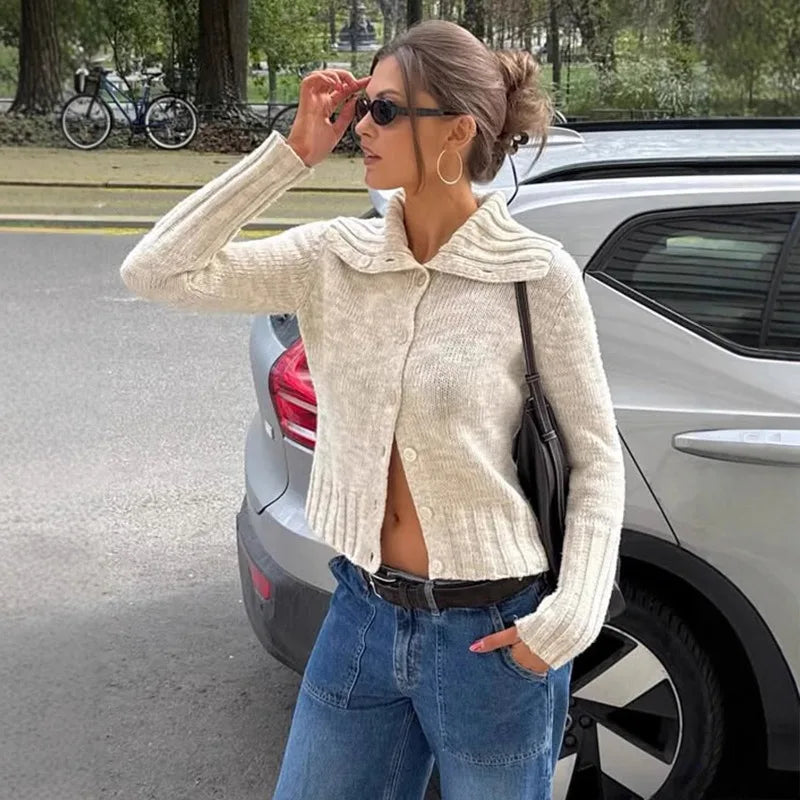 Hanne stickad cardigan med bred krage