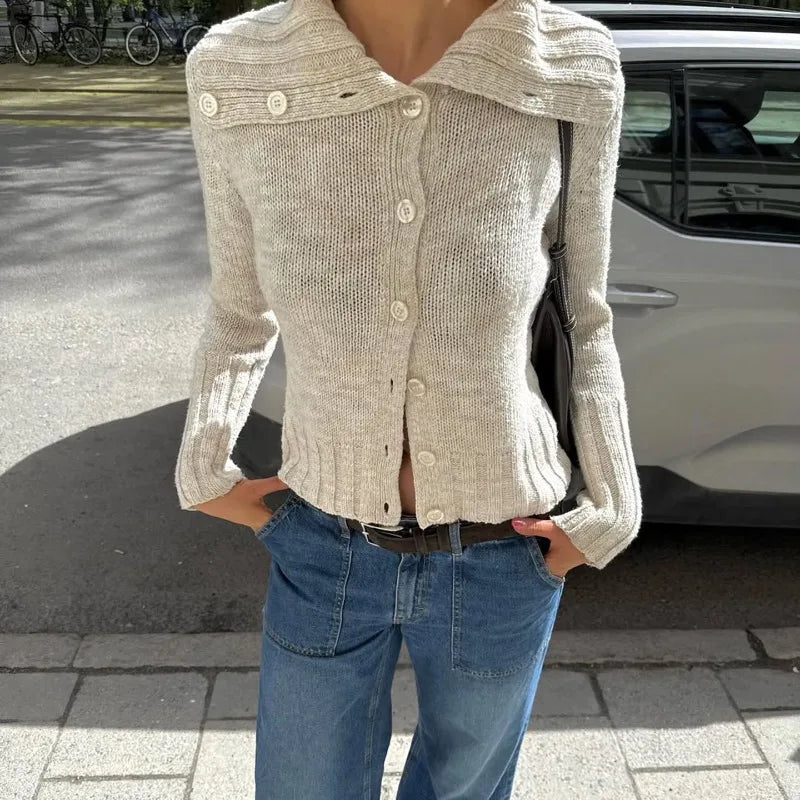 Hanne stickad cardigan med bred krage