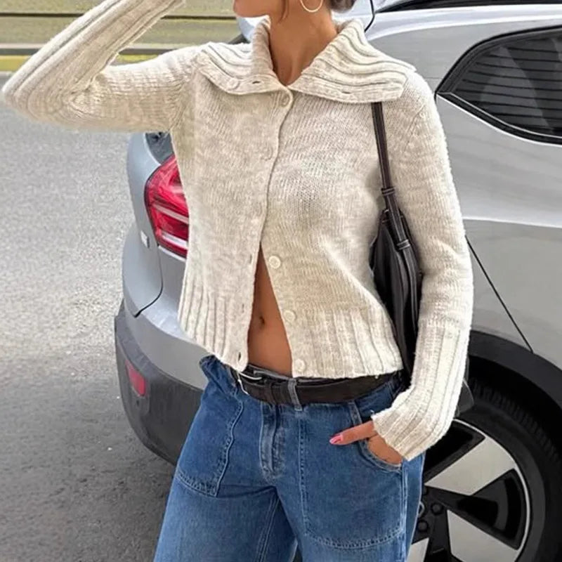 Hanne stickad cardigan med bred krage