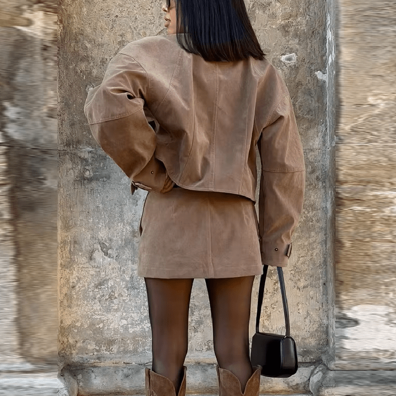 Lara set med cropped mockakappa och minikjol