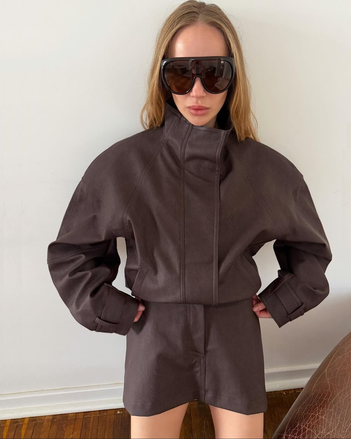 Lara set med cropped mockakappa och minikjol