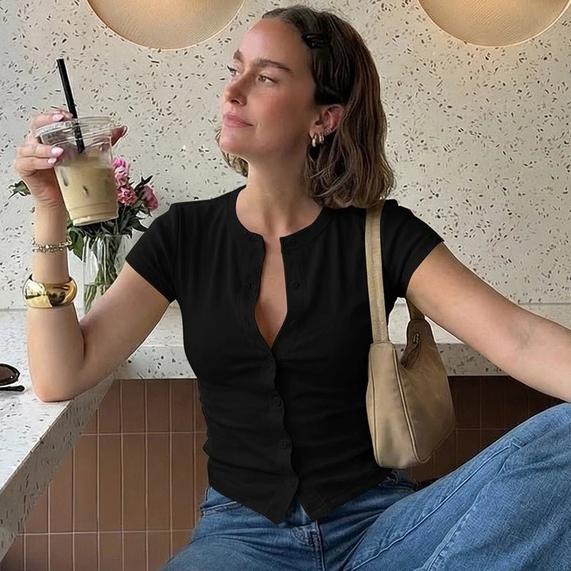 Linnea figurnära T-shirt med rund halsringning