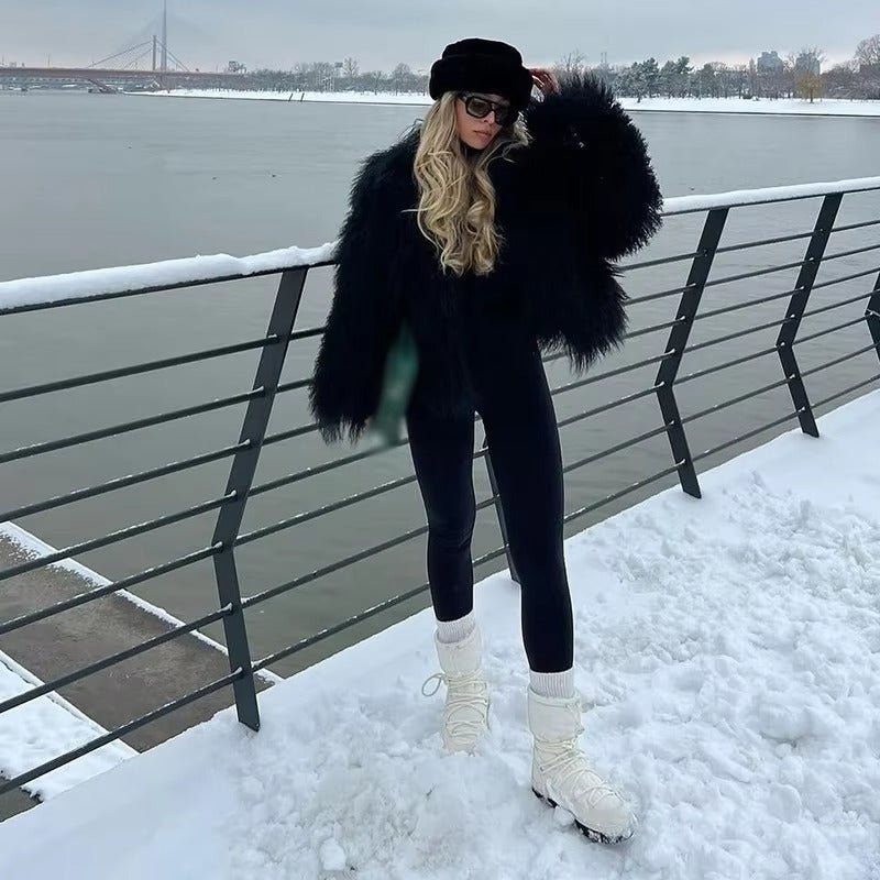 Liza lurvig kappa i fuskpäls