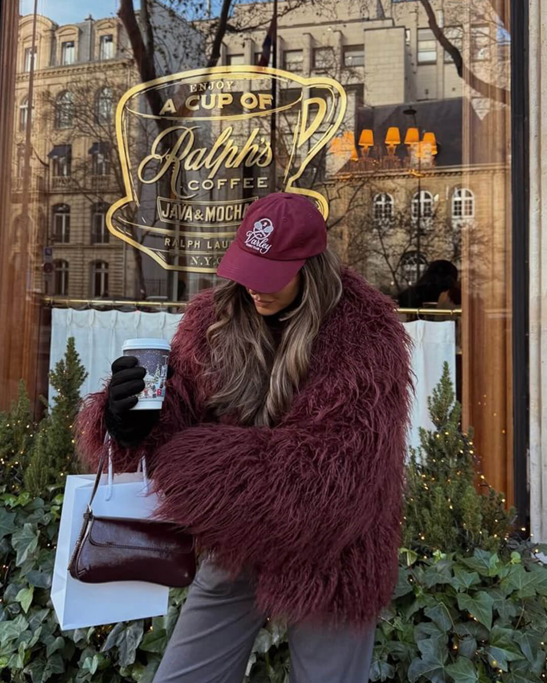 Liza lurvig kappa i fuskpäls