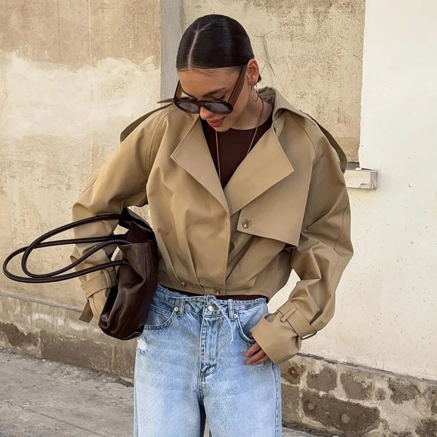 Lola kort trenchcoat med veck