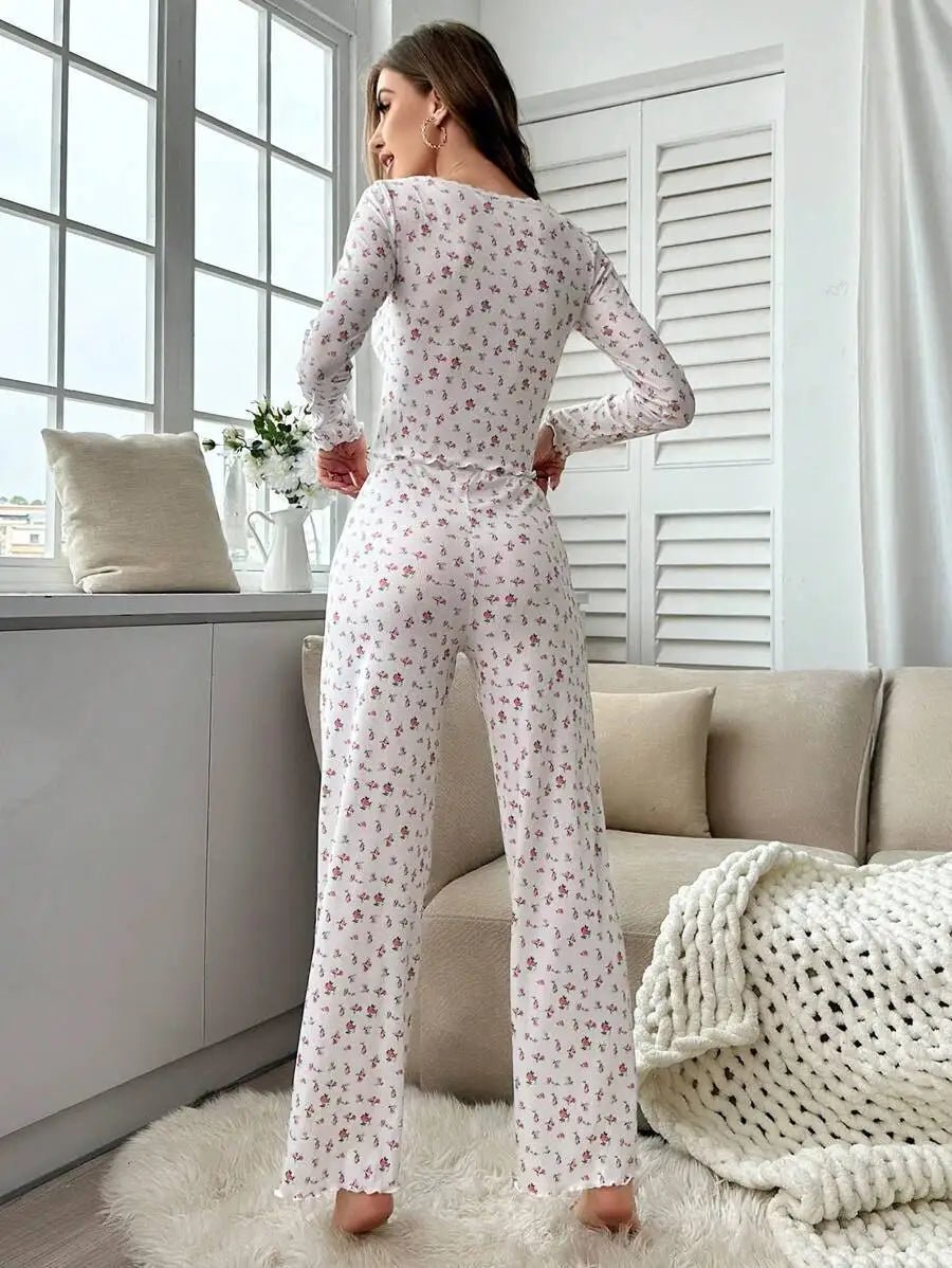 Blommigt pyjamaset med lång ärm
