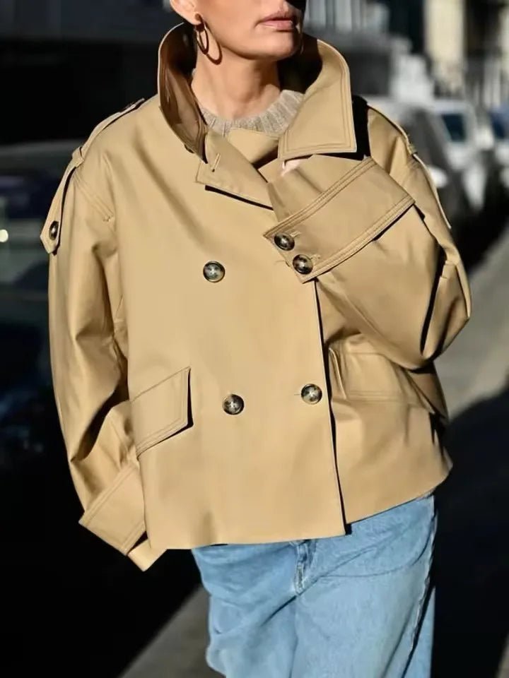 Lucy kort trenchcoat med ståkrage