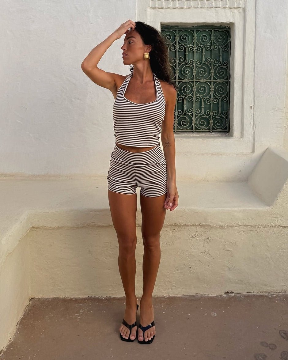 Lucys randiga halternecklinne och shortsset
