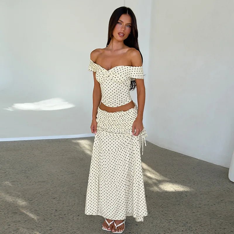 Maisies set med off shoulder-croptopp och kjol