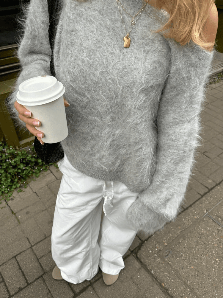 Meryl mjukstickad tröja med bara axlar