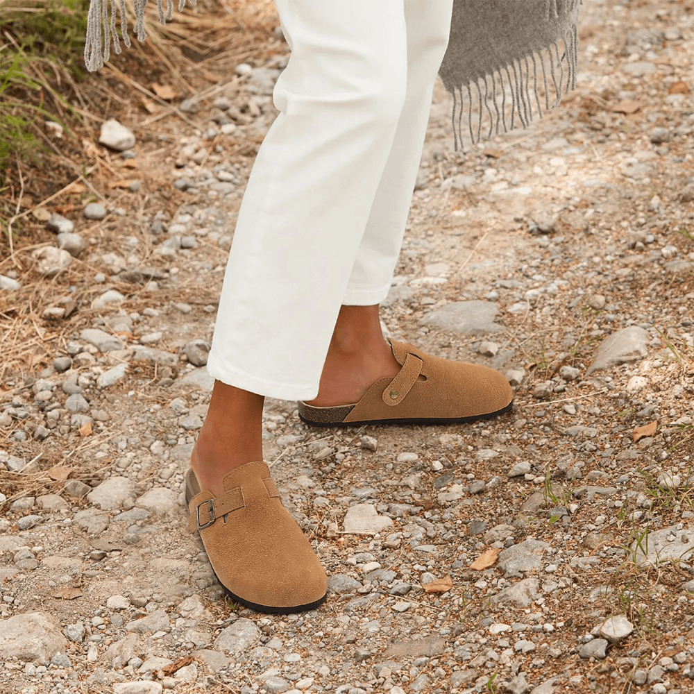 Minerva slip-in-sandaler med justerbart spänne