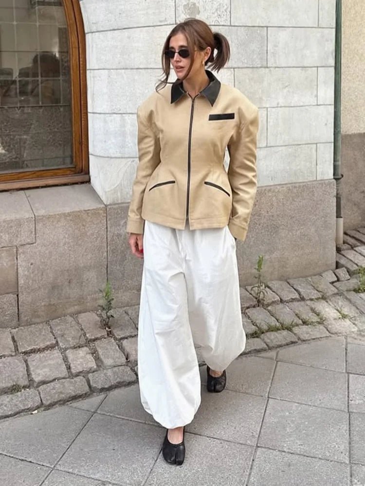Natalie figursydd strukturerad jacka med timglaspassform